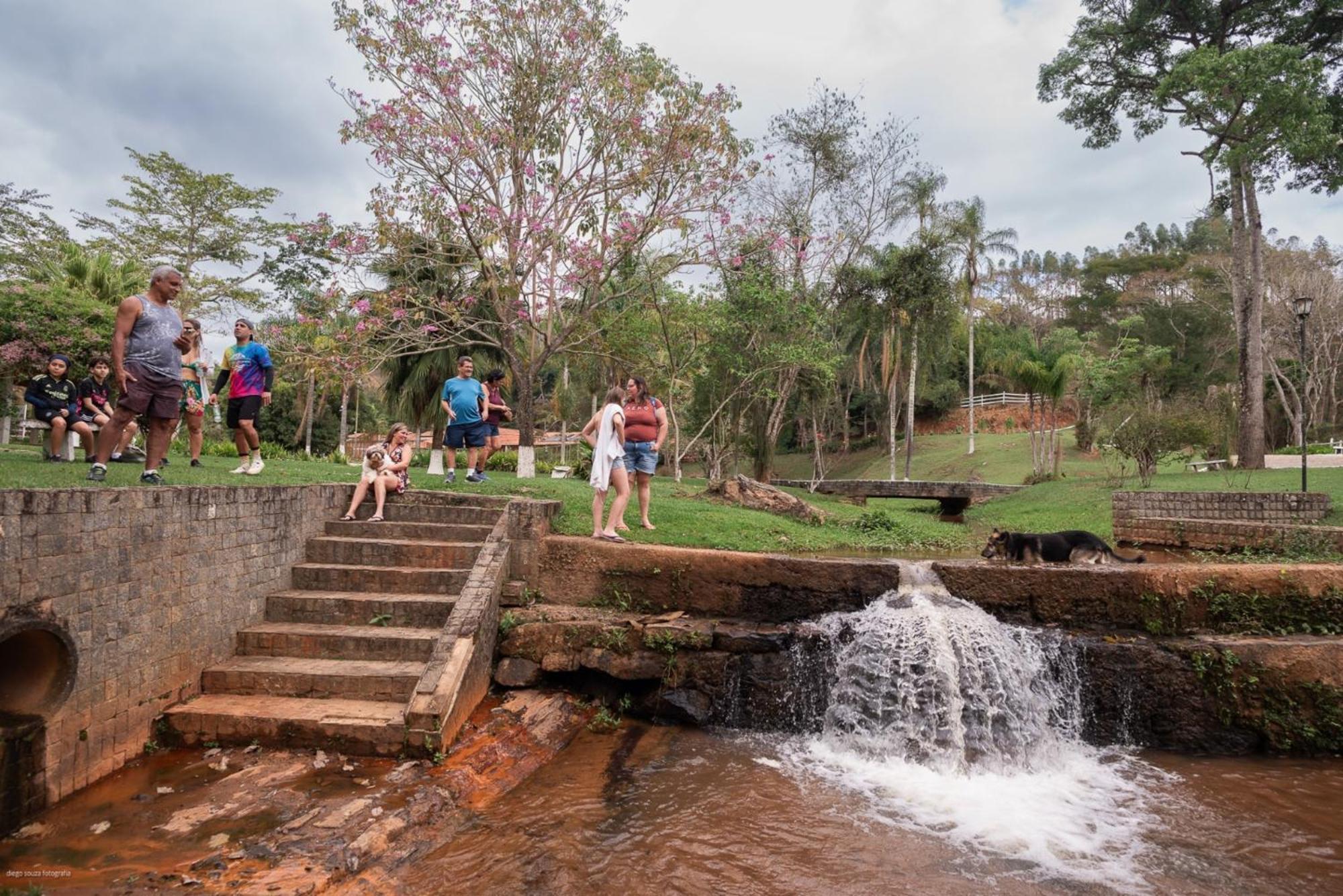 Hotel Fazenda Cachoeiras De Cavaru Васурас Екстериор снимка